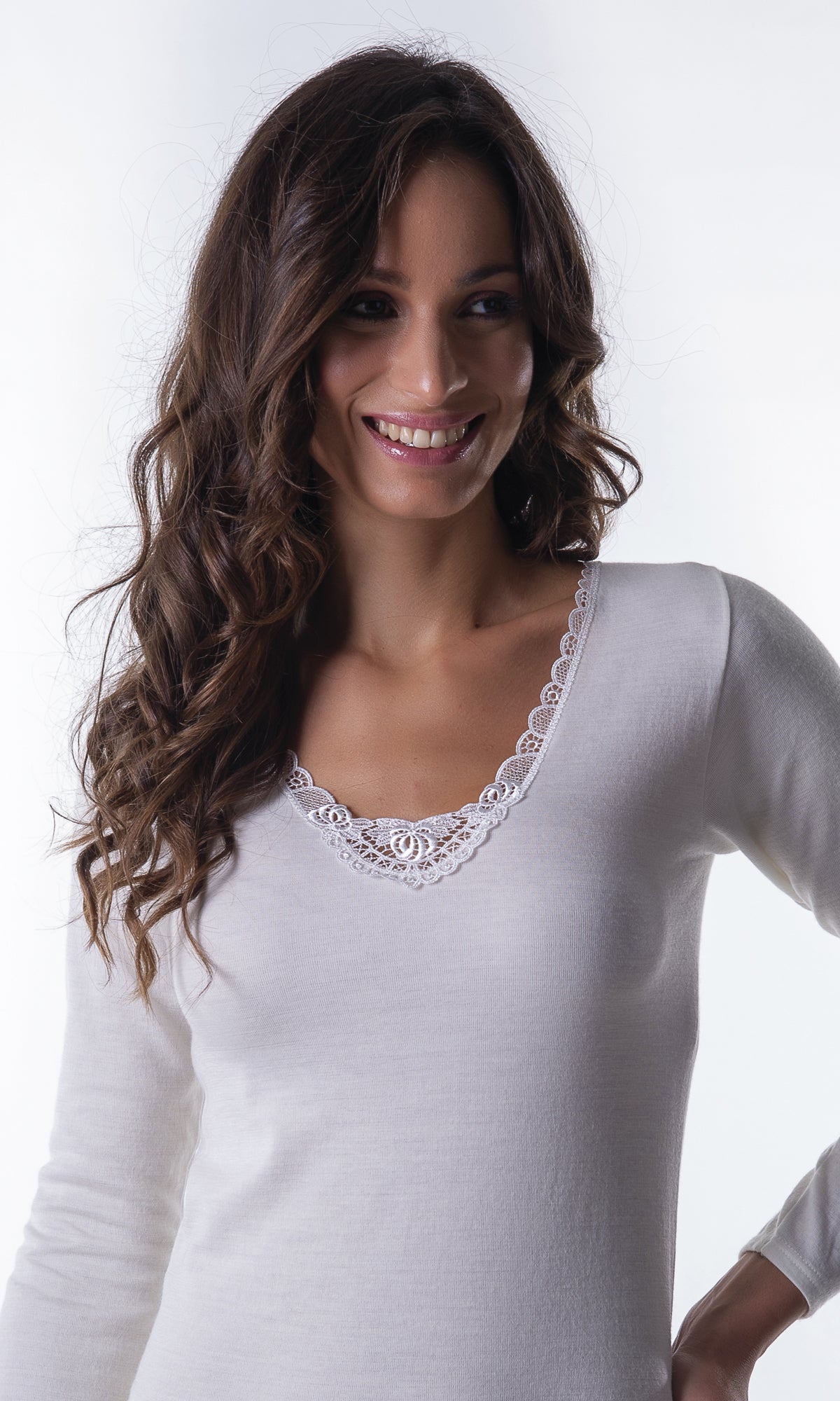 2113-MAGLIETTA MANICA LUNGA CON PIZZO IN LANA COTONE
