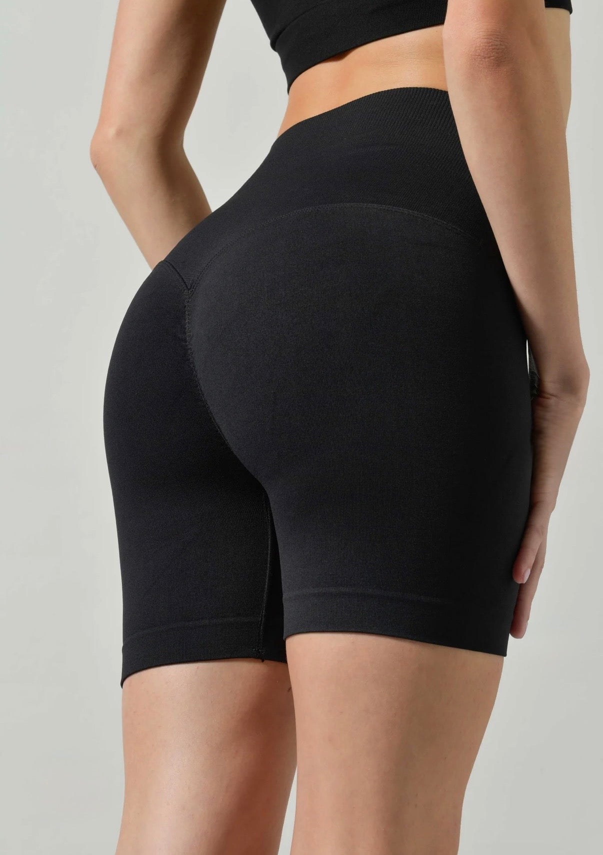 693-LEGGING SCULP SHORT